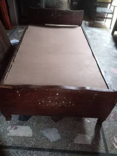 singel bed for saile sofa for sale