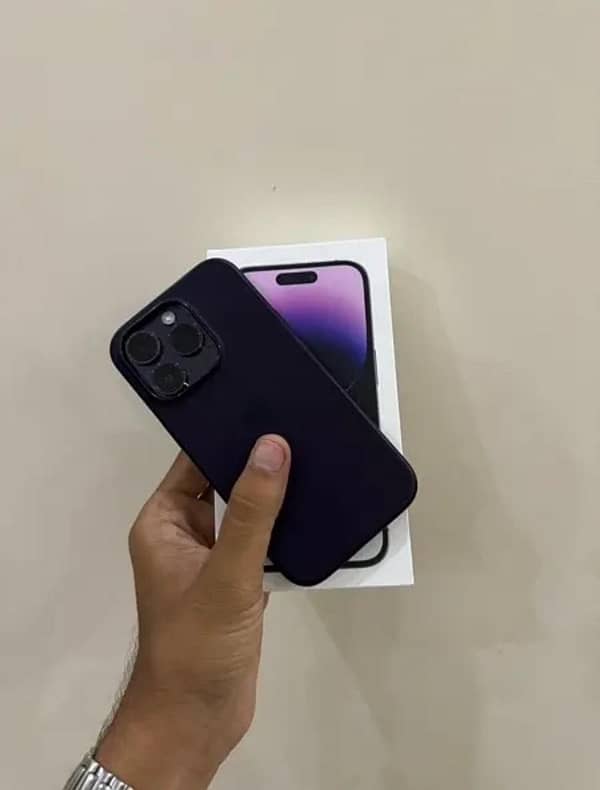 Iphone 14 pro 128gb Dubai variant 3