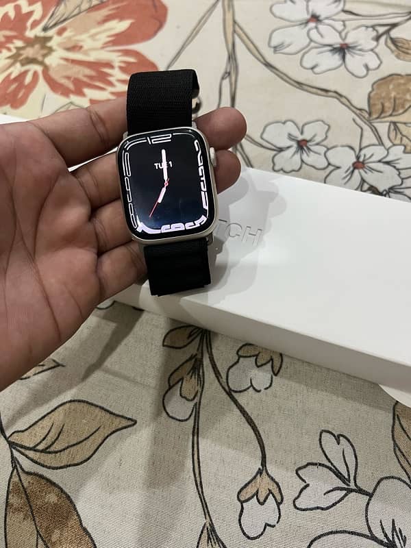 Apple Watch Series 7 45mm Starlight 2