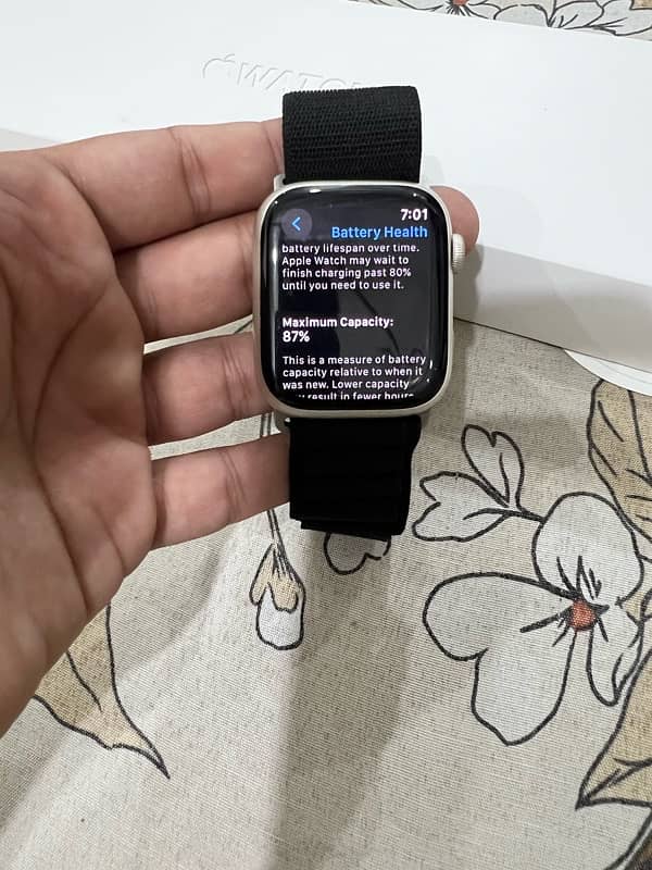 Apple Watch Series 7 45mm Starlight 4