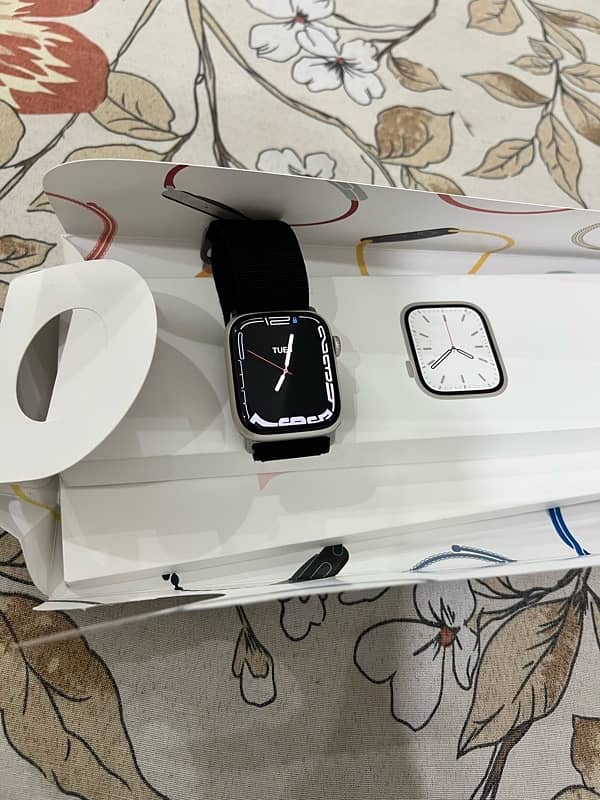 Apple Watch Series 7 45mm Starlight 5