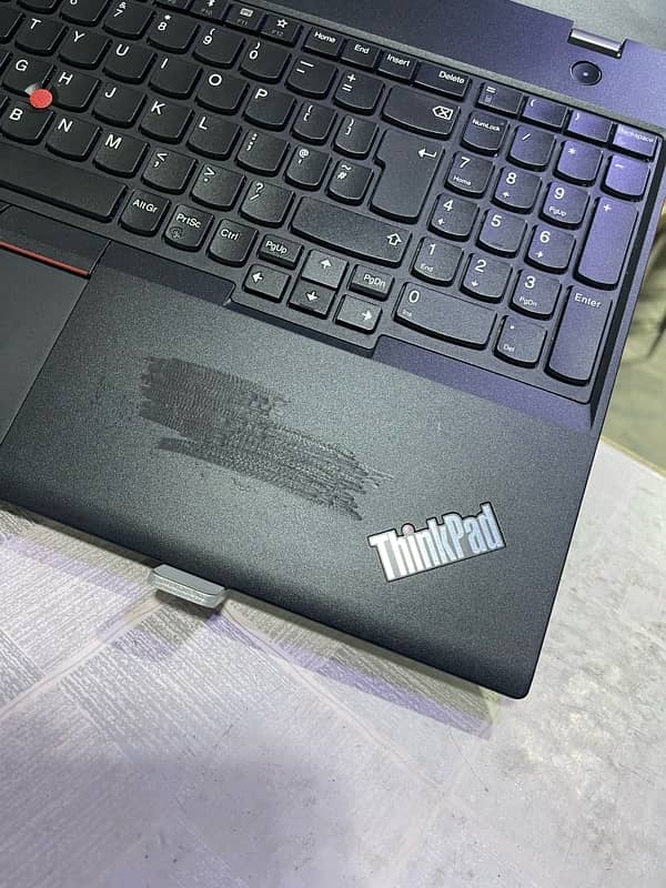 Lenovo Thinkpad T570 (Touch Screen) , 4