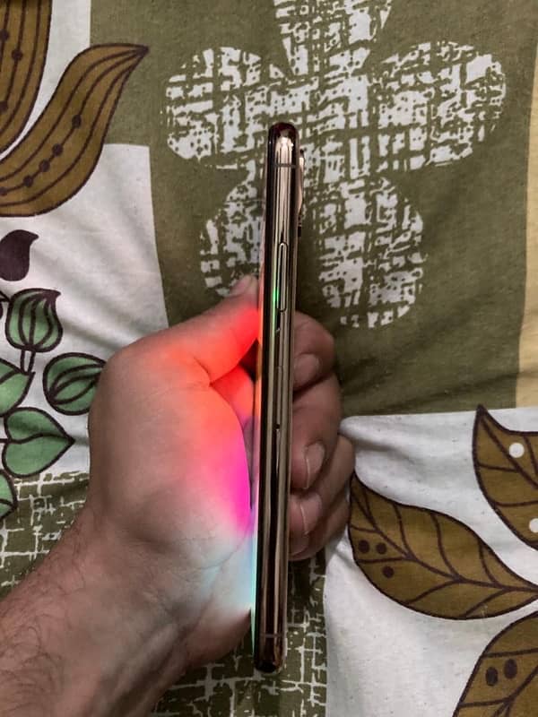 iphone xs 256gb pta approved 1