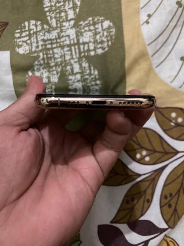 iphone xs 256gb pta approved 3