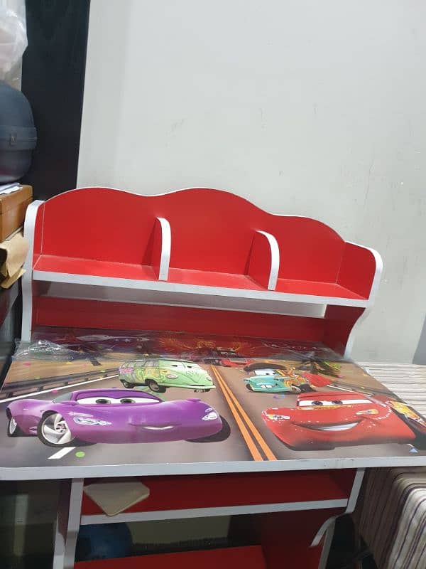 cars themed study table with chair 3