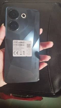 Tecno CamOn 20