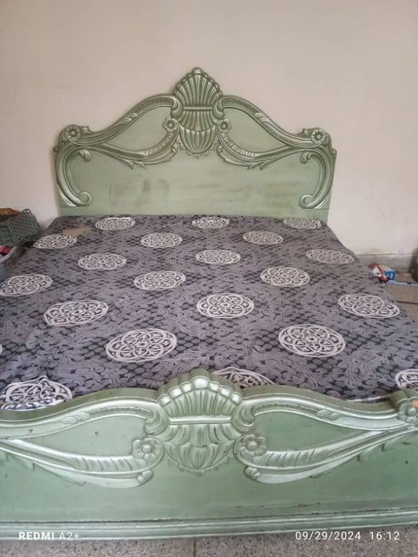 used bed in good condition for sale 0