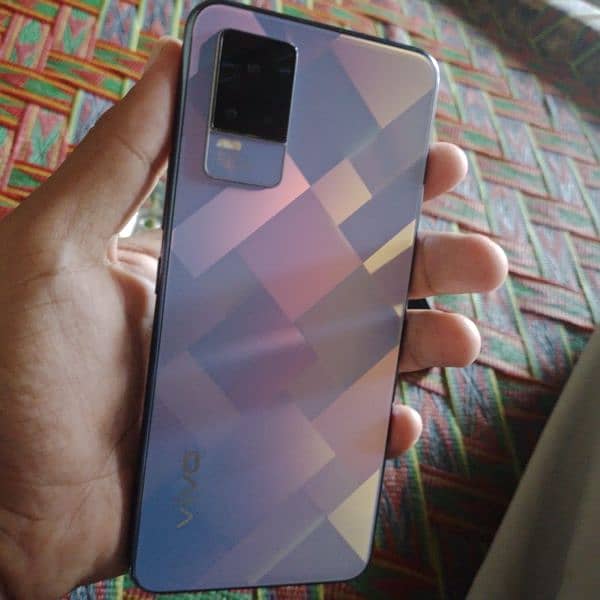 vivo v21e 10by10 condition 1