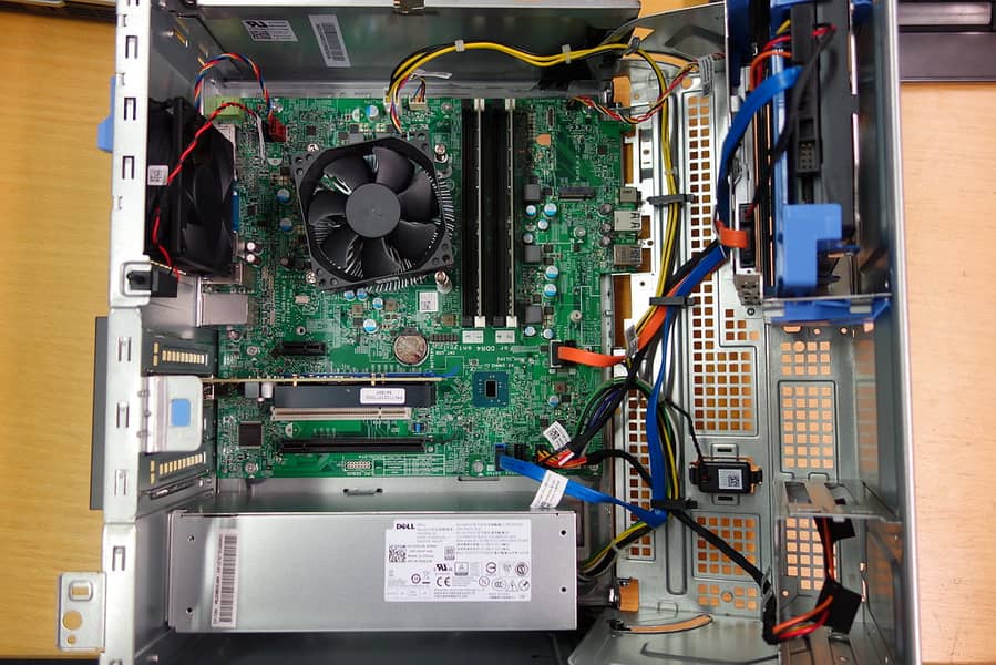 Dell Optiplex 7040 MT Core i5-6500 16GB RAM  Qty Available 3