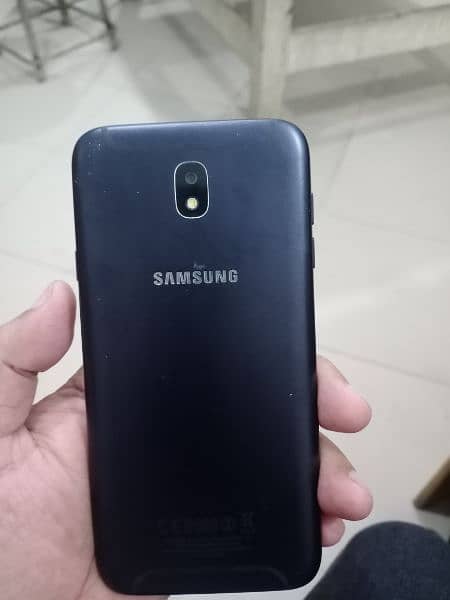 Samsung j7 pro 5