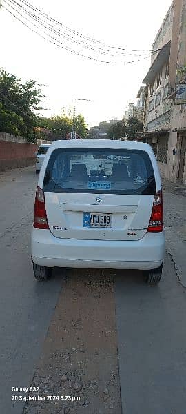 Suzuki Wagon R 2017 3