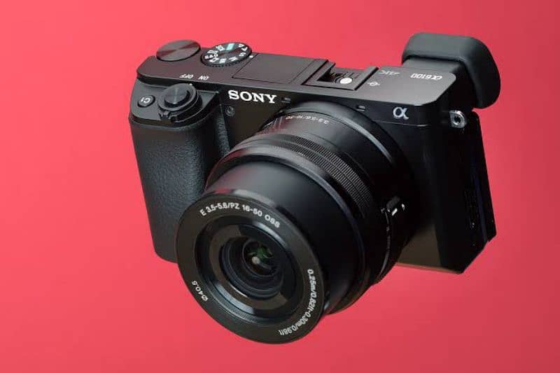 Sony a6100 with 16-50mm f3.5 kit lens 0