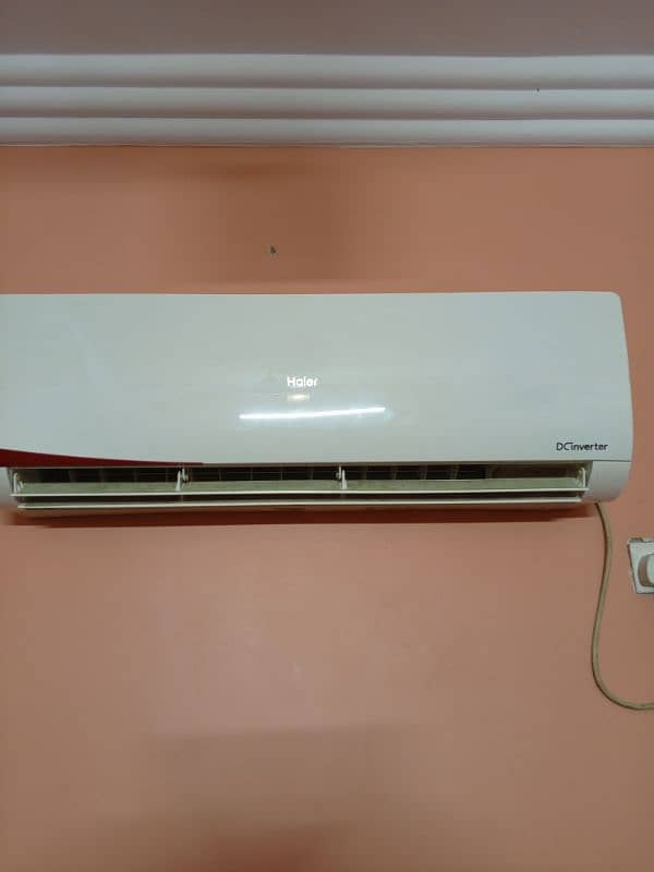 DC Inverter 1.5 ton good condition 1