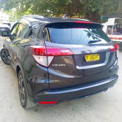 Honda Vezel 2014 2014 Honda Vezel Z (Crystal Black Pearl)