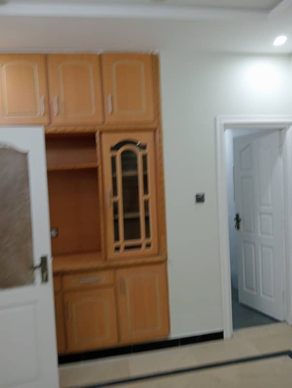 4marla 4beds neat and clean house for rent in G 13 4 islamabad 3