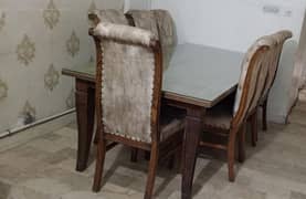 Big Dinning table with 08 chairs