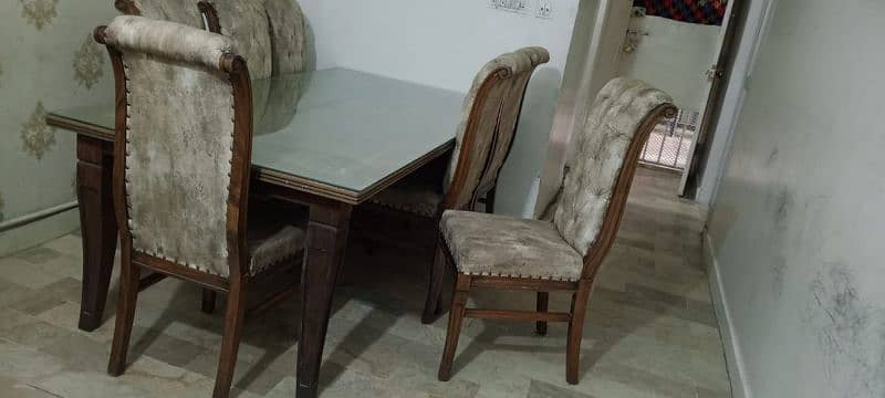 Big Dinning table with 08 chairs 4