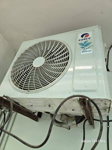 1 ton gree inverter ac almost new condition 4