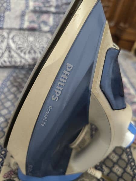 Philips steam iron 1