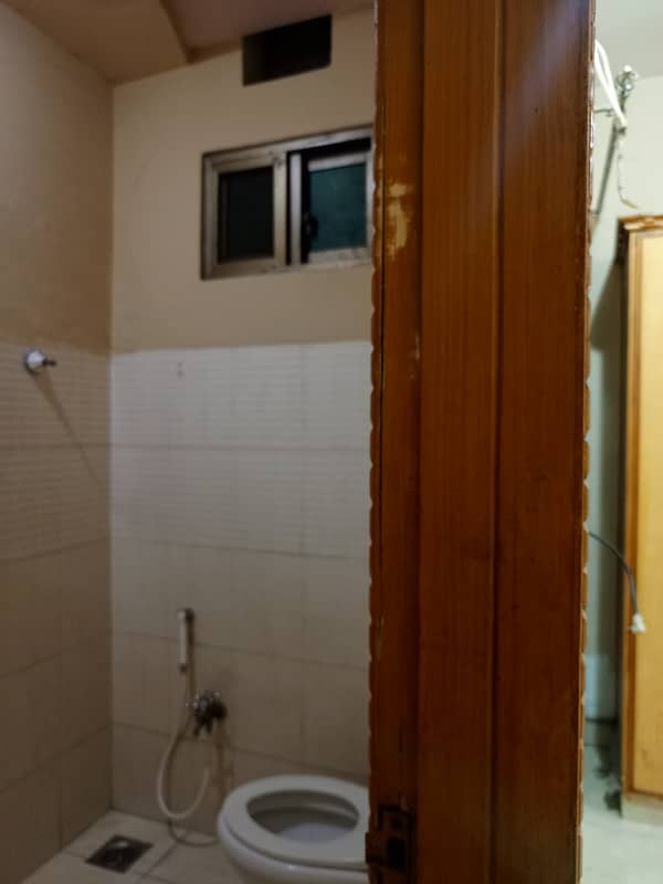 5 marla upper portion for rent in johar town for Family and Silent office (Call center + Software house) 3