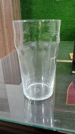 Glass vase