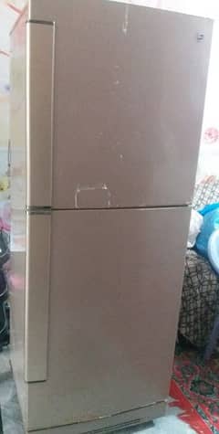 pel full size frige with  waranty card original condition 03216692661