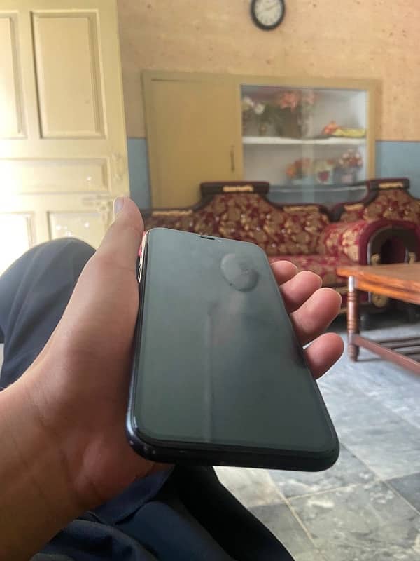 iphone xr 1