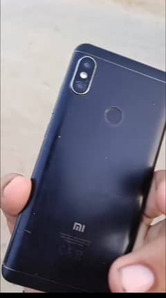 redmi note 5 dabba sath hy