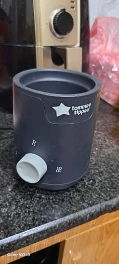 Tommee Tippee bottle warmer.