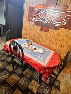 Dining Table with 4 chairs For Sale Erjent