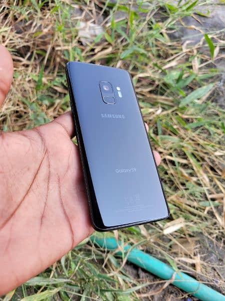 SAMSUNG GALAXY S9 EDGE 1