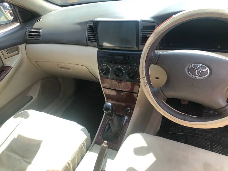 Toyota Corolla 2.0 D 2004 7