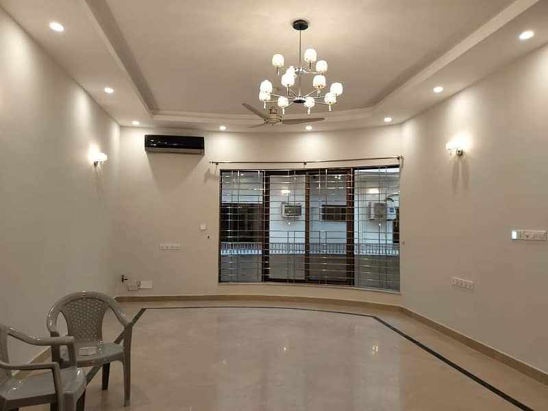 1 Kanal Ground Portion For Rent In G-13 islmbad 8