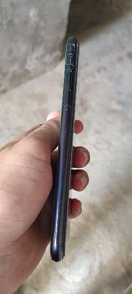 iPhone XR  Dual PTA ( Black} 2