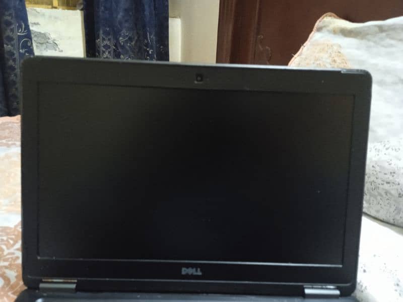 Dell Latitude E7250 5th Gen core i5 1