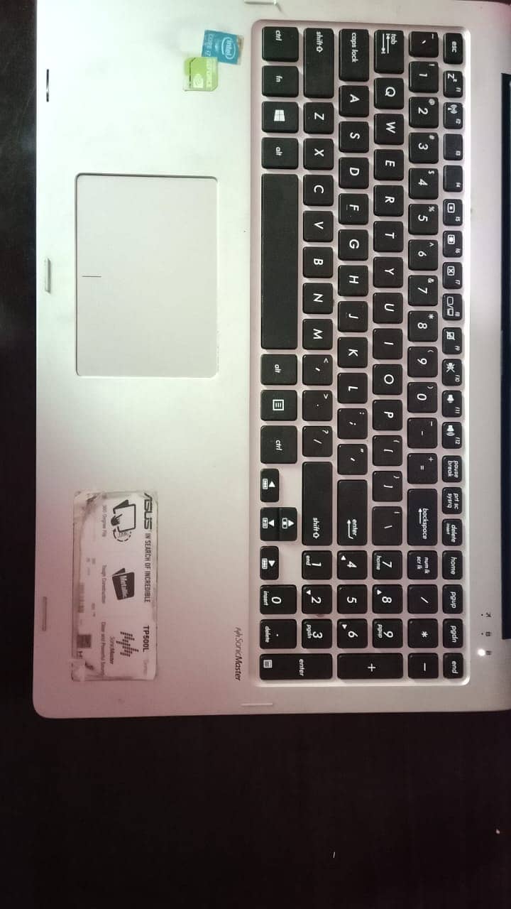 Asus i7 gud condition 4