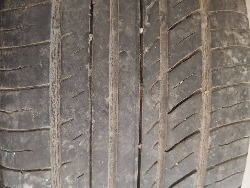 Yokohama Advan DB 215/55/R16 93W 4