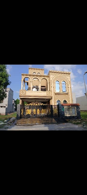 8 Marla Brand New House For Sale In Bahria Orchard Lahore 0