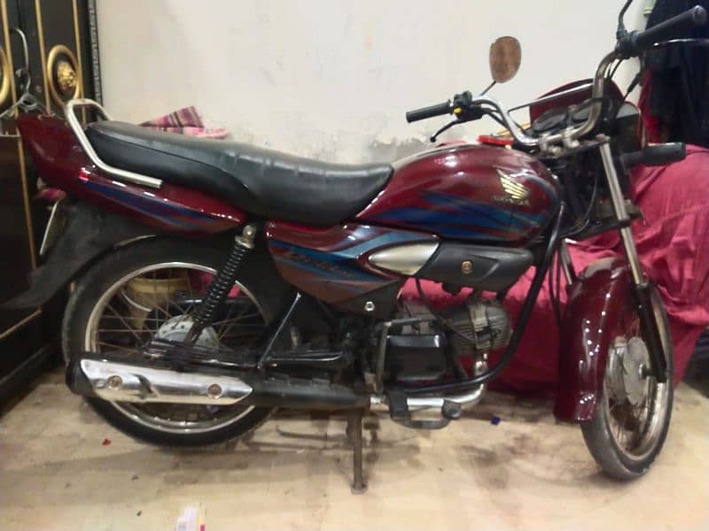 Honda pridor 100cc  17/18 4