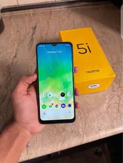 Realme 5 4/64 with box