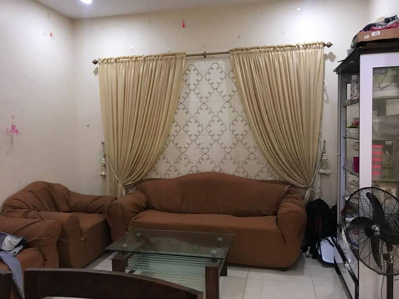 Well Maintained 400 Sq Yard Single Storey House Gulshan E Iqbal Karachi Sindh 1