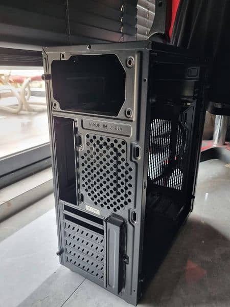 Gaming PC Case 4