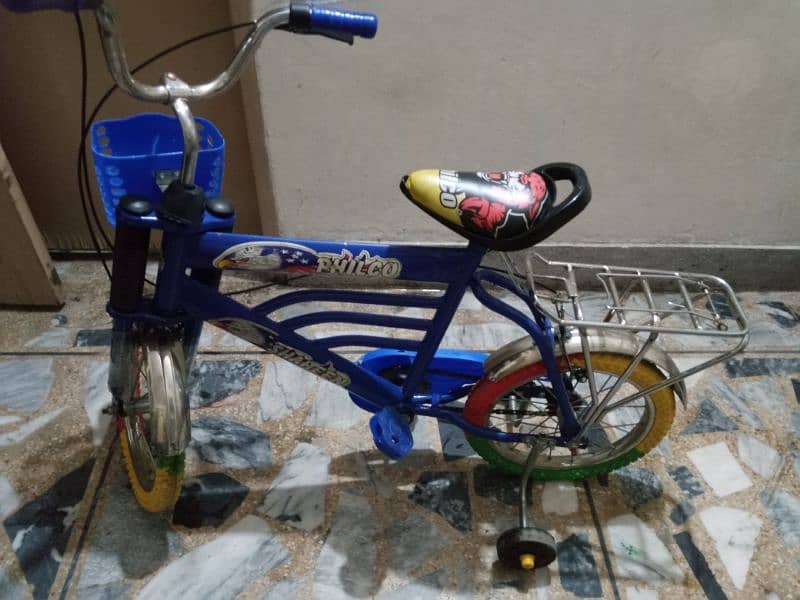 Bicycle blue color new condition 4