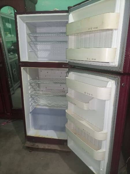 used refrigerator orient medium size 2