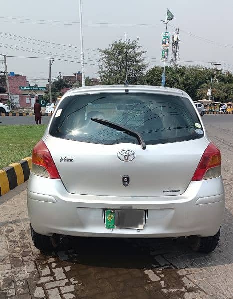 Toyota Vitz 2013 2