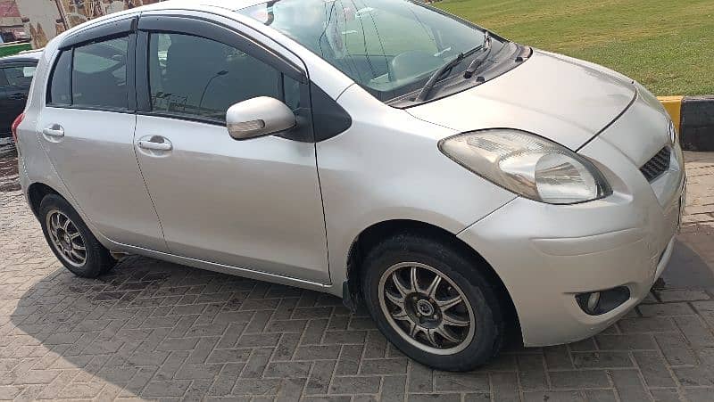 Toyota Vitz 2013 7