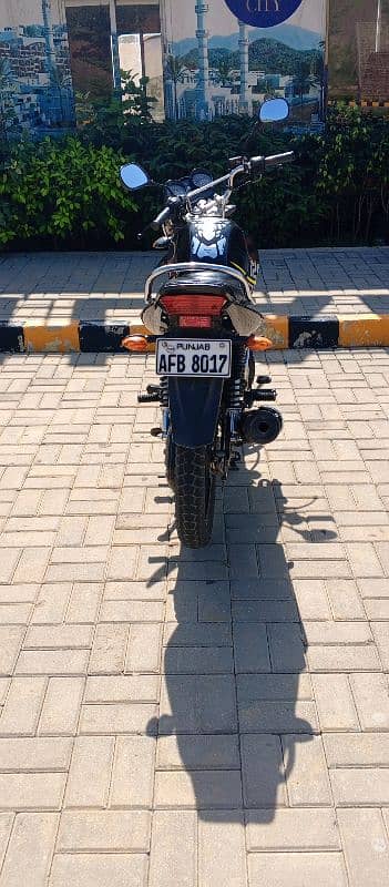 Ybr 125G all Punjab number 11