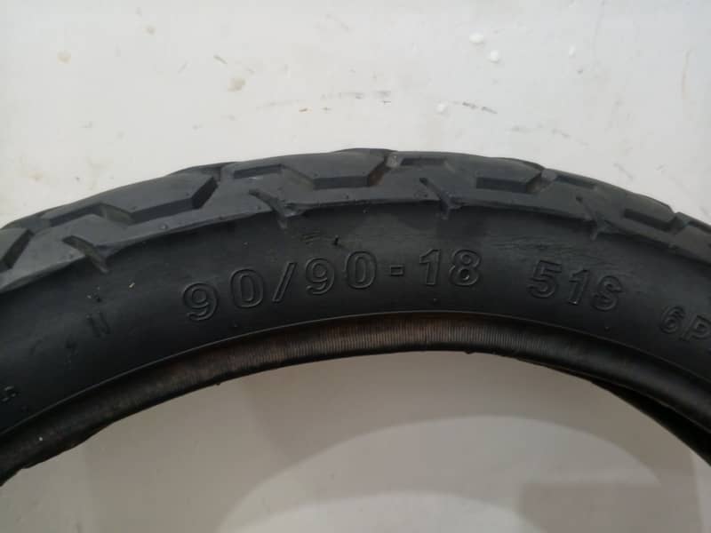 90/90/18 service tyre for Suzuki Yamaha Honda 2