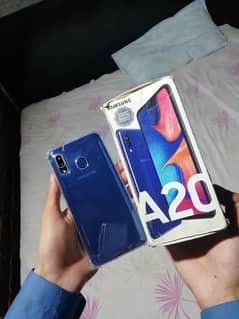 Samsung A20 3gb 32gb Mobile + BOX / No oppo vivo iphone infinix huawei