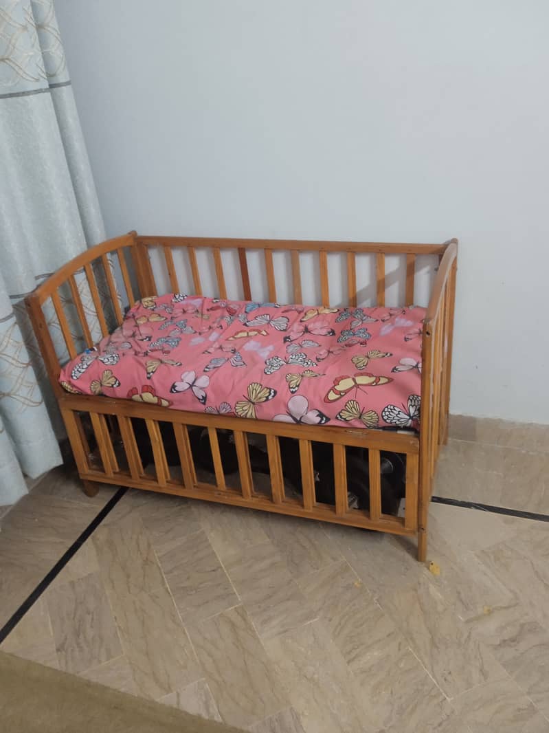 Baby cot 3